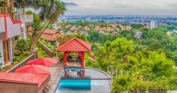 Sejuk dan Dingin, Inilah 7 Staycation Alam di Bandung