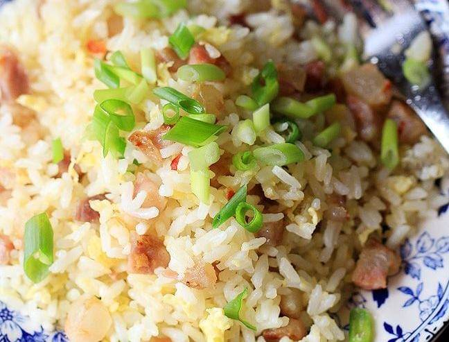 Lagi WFH? Yuk, Coba 3 Resep Nasi Goreng yang Siap Memanjakan Lidah 