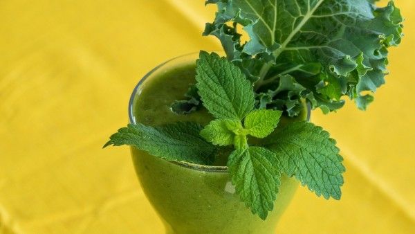 Ingin Detoks? Coba 10 Resep Green Juice Mudah Ini di Rumah