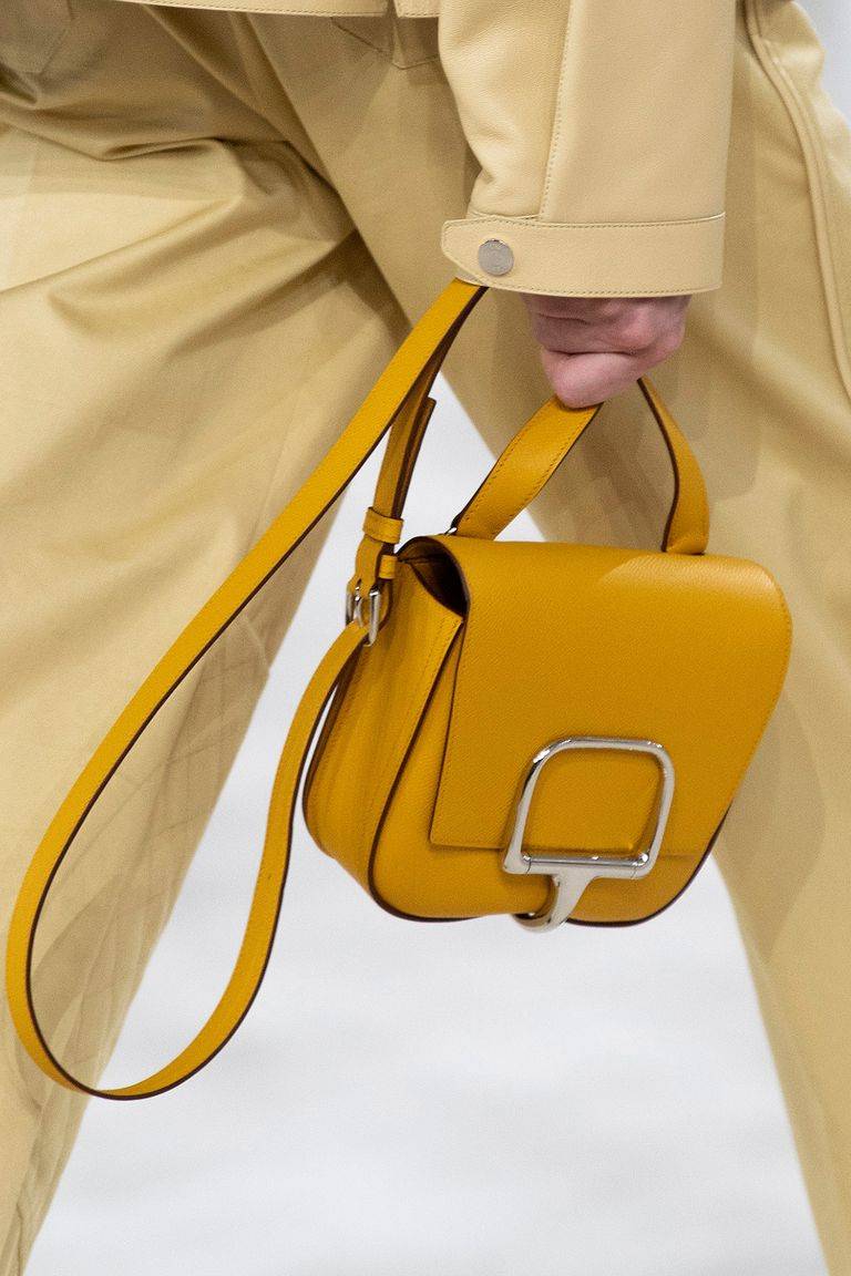 Fashion Wanita 2021 Yang di Dominasi Dengan Warna Pastel