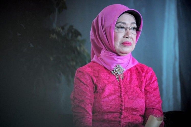 Tutup Usia, Begini Potret Ibunda Jokowi Semasa Muda