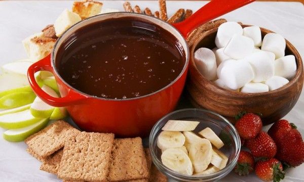 Olahan Dessert dari Cokelat dan Stroberi yang Bikin Ngiler