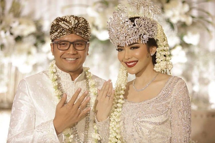 Tuai Kritik, 9 Fakta Pernikahan Rica Andriani di Tengah Wabah Corona