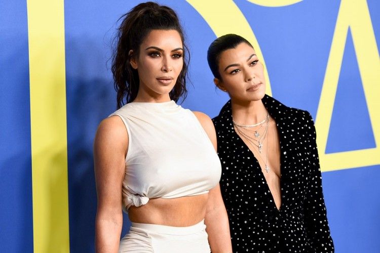 Sering Ribut Kayak Kim & Kourtney Kardashian, Ini Tanda Toxic Sibling