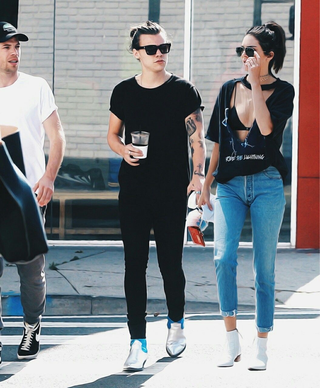 Kasual hingga Formal, Ini Gaya Outfit Kendall Jenner dan Harry Styles