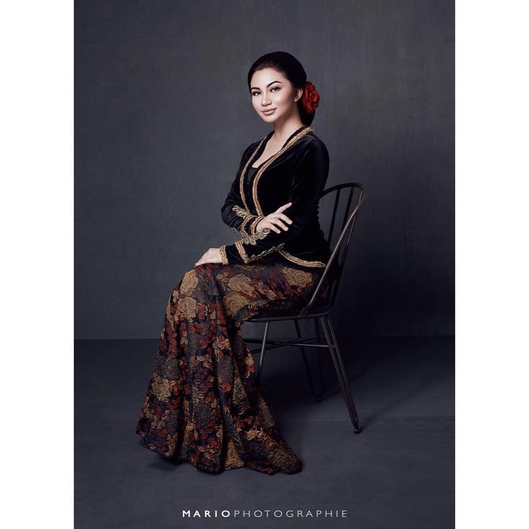 Layaknya Kartini, Ini Pesona Artis Indonesia saat Memakai Kebaya