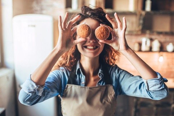 Cewek yang Hobi Masak Punya 5 Pesona Ini, Setuju? 