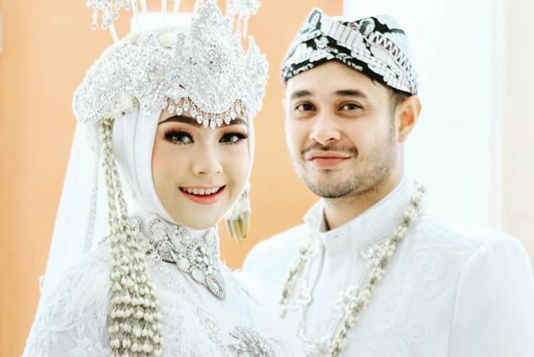 20 Pasangan Artis Yang Jalani Ramadan Pertama Sebagai Suami Istri