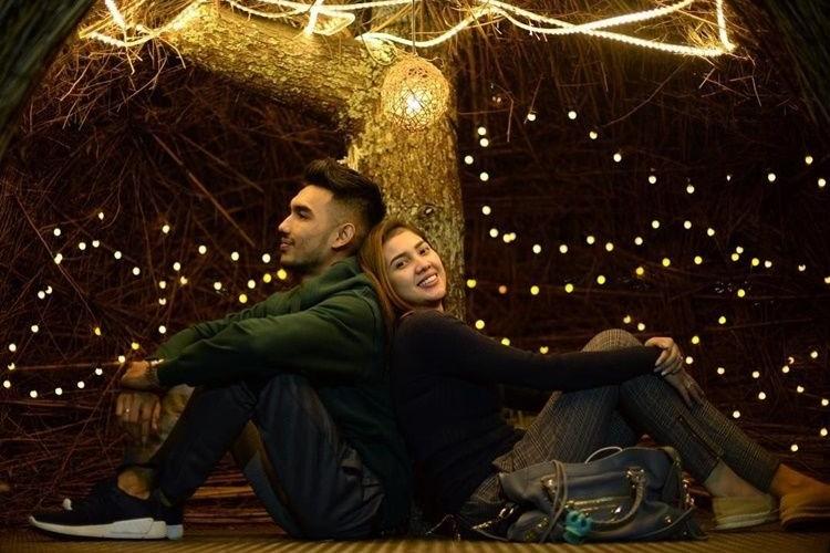 Perjalanan Cinta Raya Kitty dan Suami