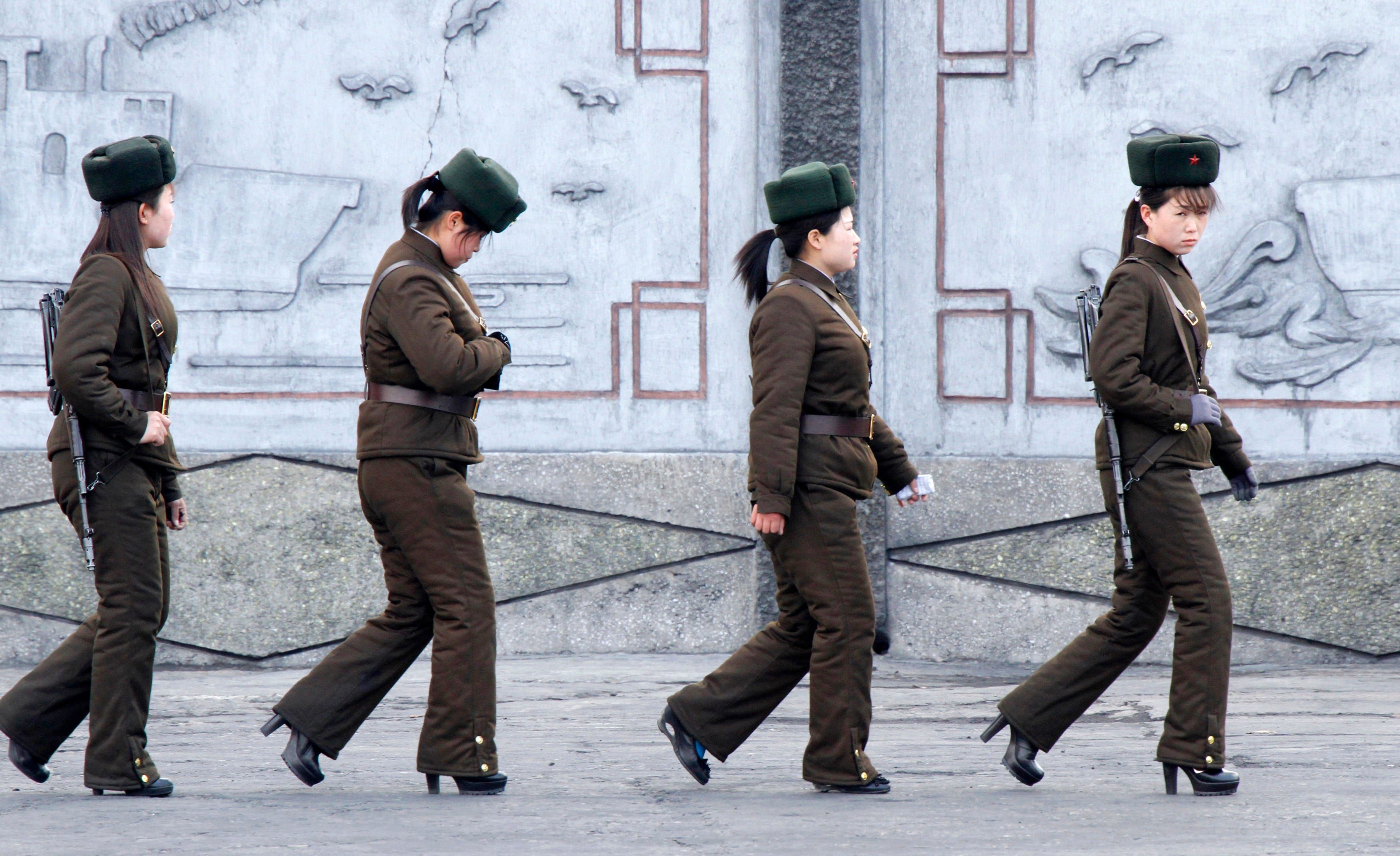 7 Aturan Ekstrem Berpakaian di Korea Utara yang Jarang Diketahui