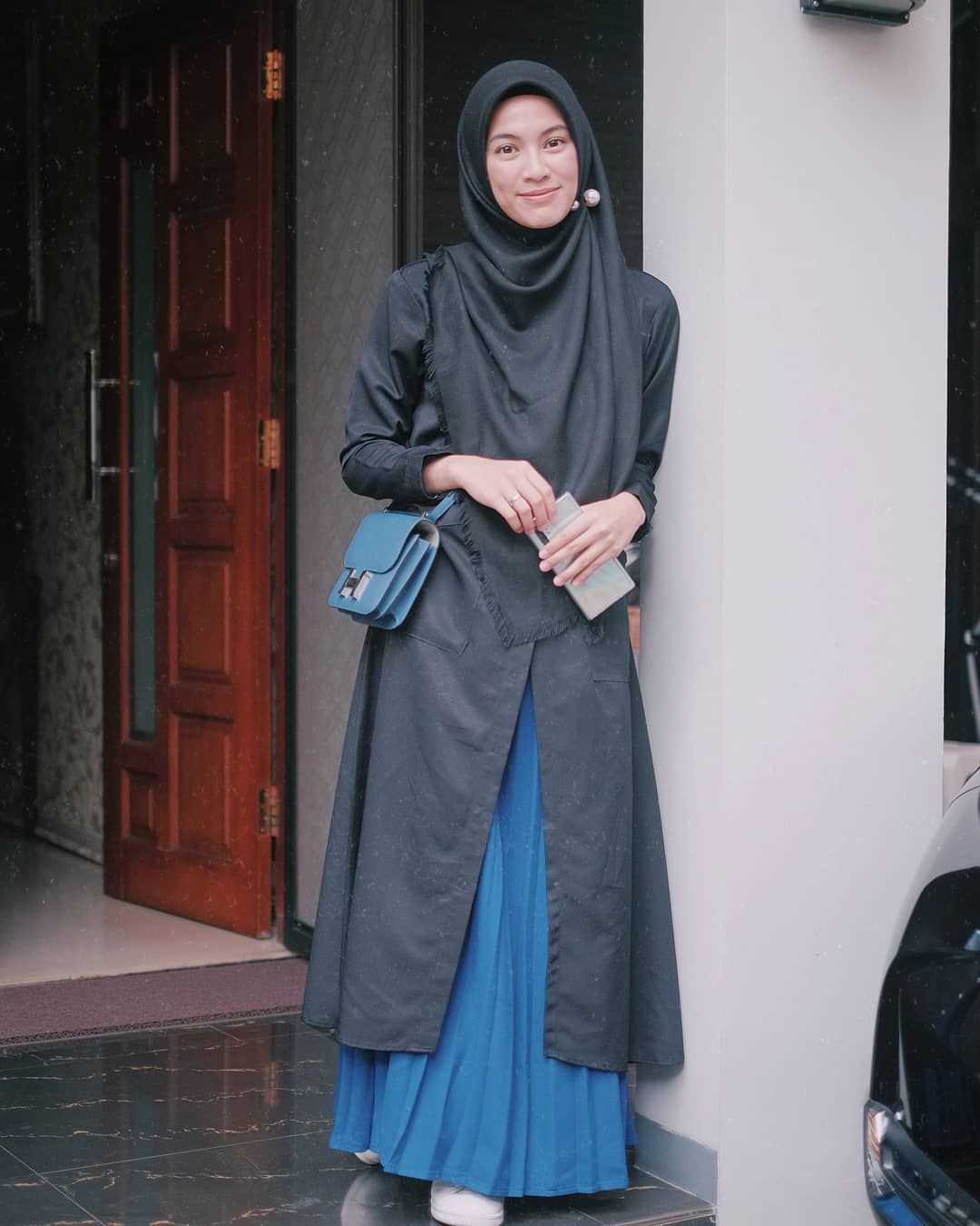Tetap Tertutup dan Manis, Ini Tips Padu-padan Hijab Syar'i