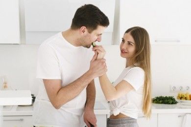4 Hal Membatalkan Puasa antara Suami Istri