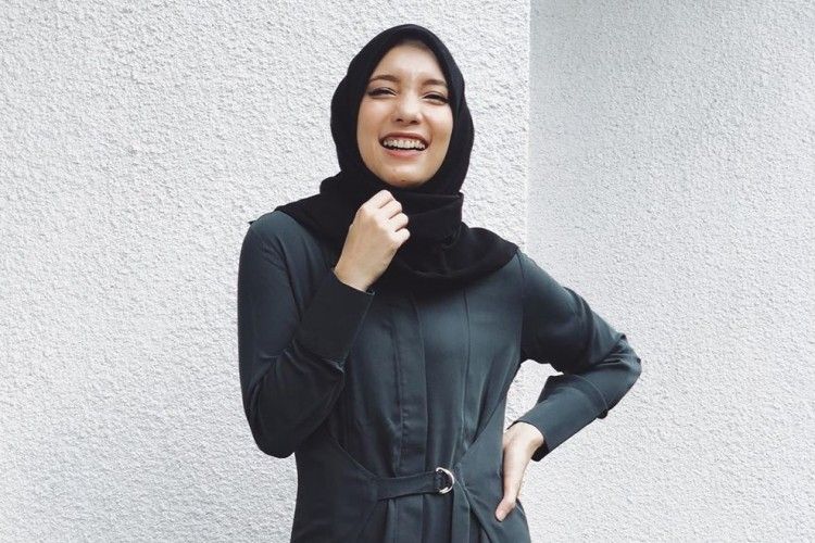 Kata Jenahara Nasution Soal Trend Hijab & Koleksi Serba Hitam