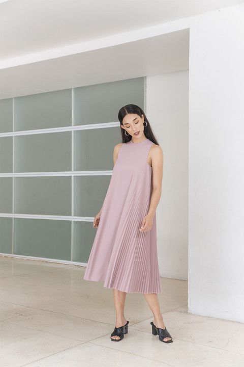 #PopbelaOOTD: Rekomendasi Dress Warna Pastel dari Brand Lokal