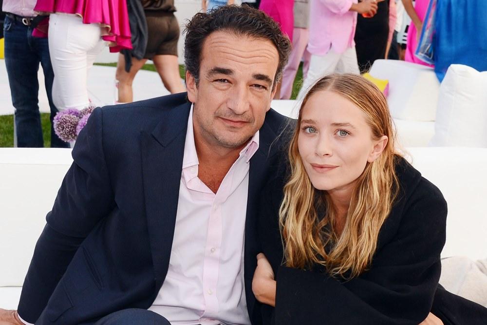 13 Seleb Hollywood yang Memutuskan untuk Bercerai di 2020