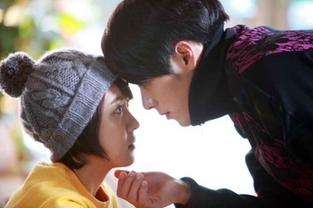 10 Adegan Ciuman di Drama Korea Paling Berkesan dan Bikin Baper 