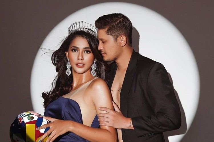 Nikah dengan Pemain Bola, Rumah Tangga 5 Artis Ini Awet Hingga Kini