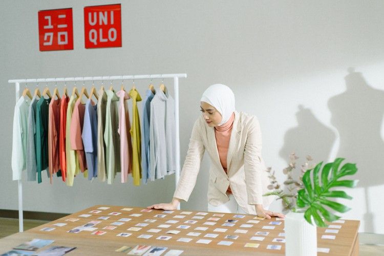 UNIQLO Indonesia & Ayudia C akan Merilis Panduan Gaya Hijab Minimalis