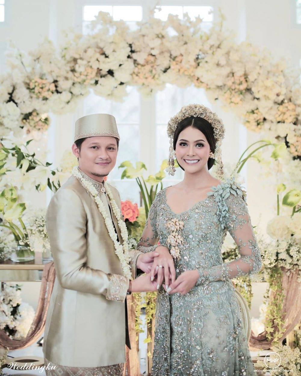 Romantis 9 Laki Laki Ini Beruntung Menikah Dengan Top Model Indonesia