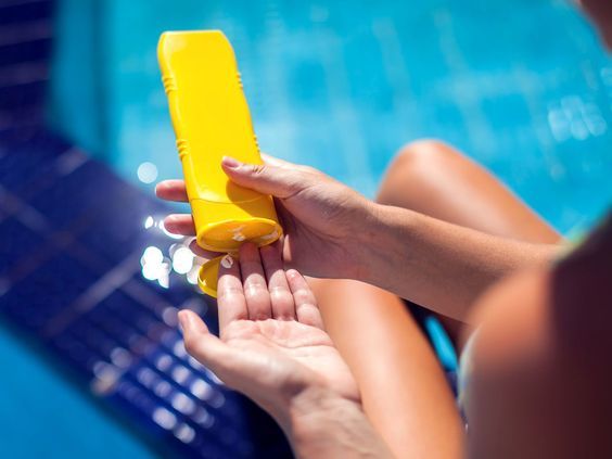 Physical Sunscreen dan Chemical Sunscreen, Mana yang Lebih Baik?