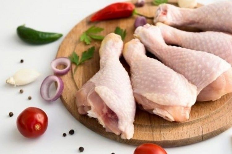 5 Cara Menyimpan Daging Ayam agar Awet Tidak Bau Busuk