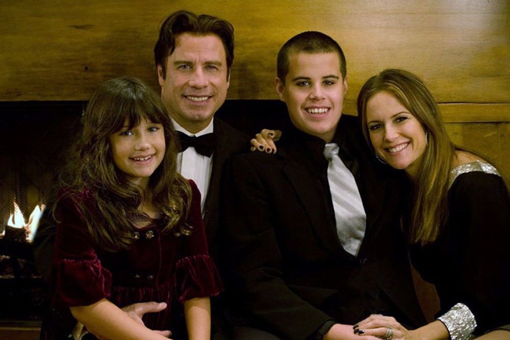 Kelly Preston Meninggal, Ini Perjalanan Cintanya Bersama John Travolta
