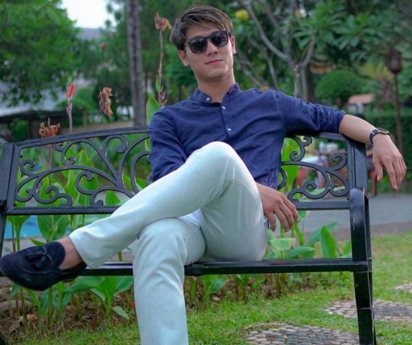 Aktor yang Membuatmu Jatuh Cinta, 9 Potret Perjalanan Karir Rizky Billar