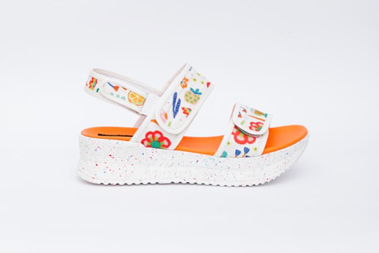 brand flat shoes lokal