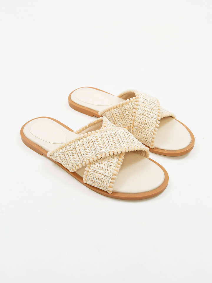  PopbelaOOTD Sandal Rumahan  dari Brand Lokal Nyaman 