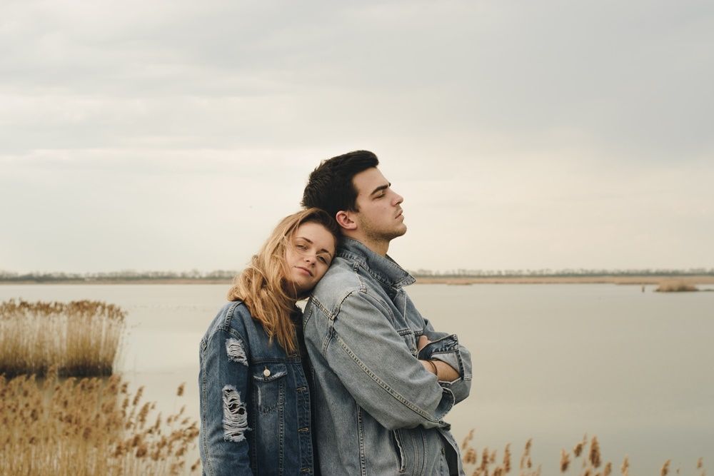5 Alasan Kamu Tetap Merasa Kesepian Meski Sudah Punya Pasangan