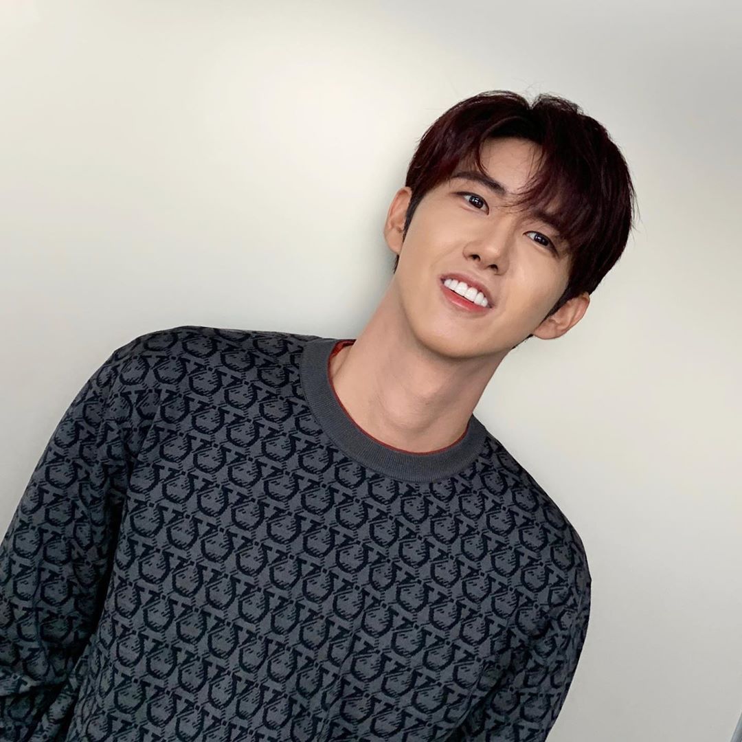 Unlike other idols who often close their plastic surgery stories, Kwanghee ...