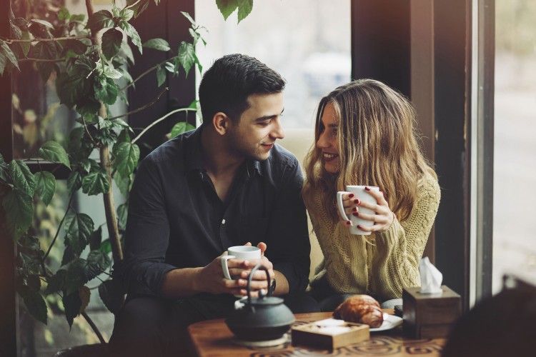 5 Hal yang Perlu Diperhatikan Saat Kencan dengan Pria yang Baru Putus