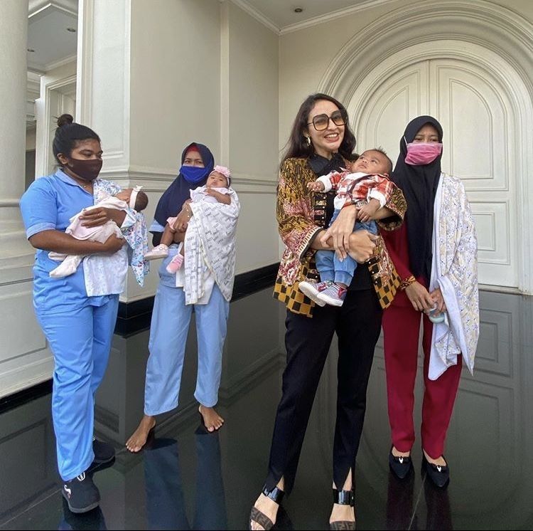 Ini Lho Monica Soraya, Crazy Rich Jakarta Pengasuh 6 Bayi Terlantar