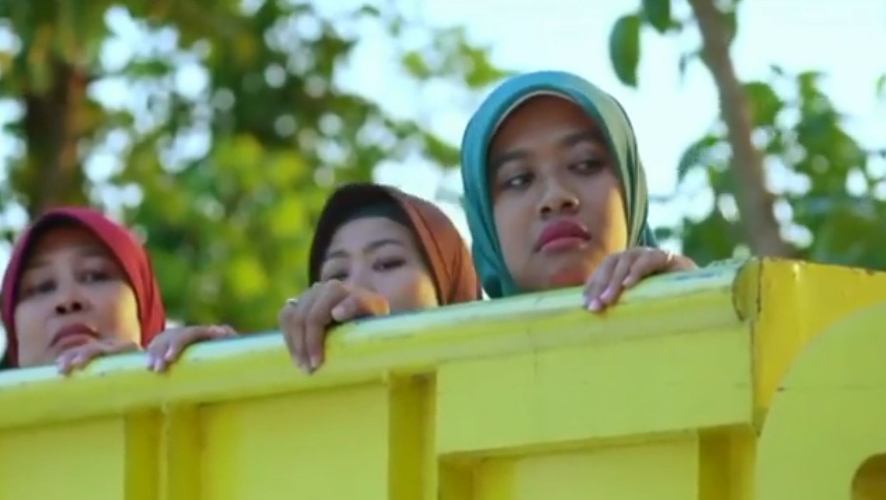 22 Istilah Bahasa Jawa yang Dipakai Bu Tejo dalam Film “Tilik”
