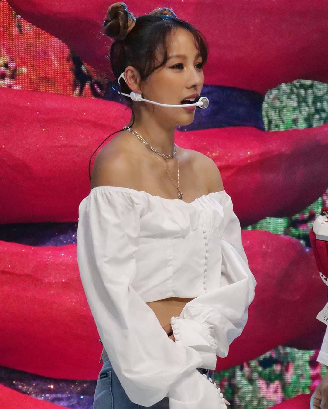 Lee Hyori Pamit Dari Instagram, Yuk Simak OOTD Cantiknya!