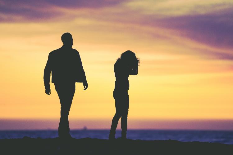 Antara Laki-laki dan Perempuan, Siapa Lebih Cepat Move On?