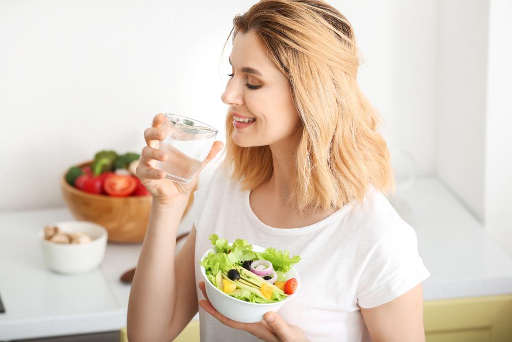 Tips Wujudkan BodyGoals Minum Air Putih
