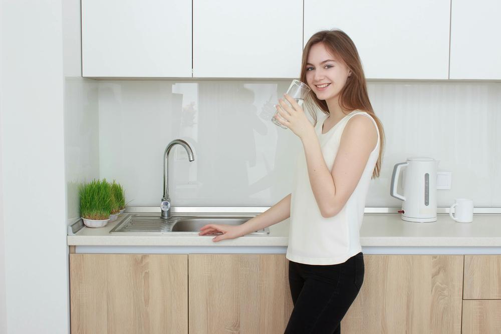 Tips Wujudkan BodyGoals Minum Air Putih