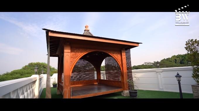 Bukan Rumah, Inilah 20 Potret Istana Sule, Sang Komedian Kaya Raya
