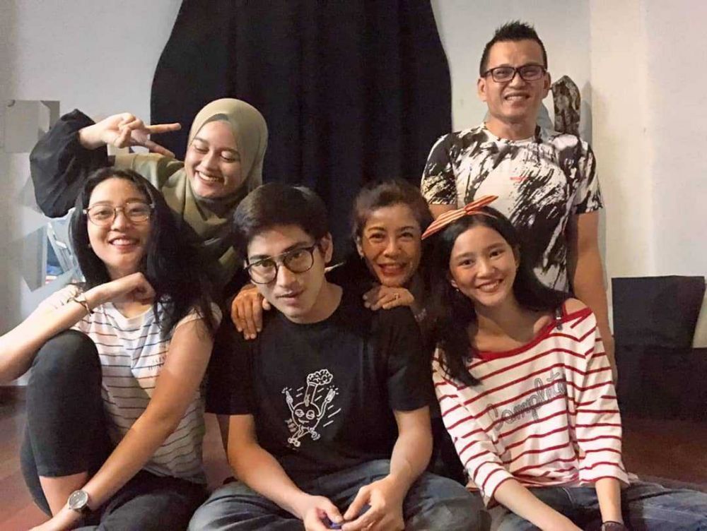 9 Momen Kedekatan Bio One dan Adiknya, Sama-Sama Mantan Artis Cilik!