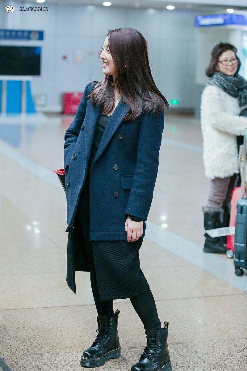 Intip Gaya OOTD Jihyo TWICE Manis dan Seksi