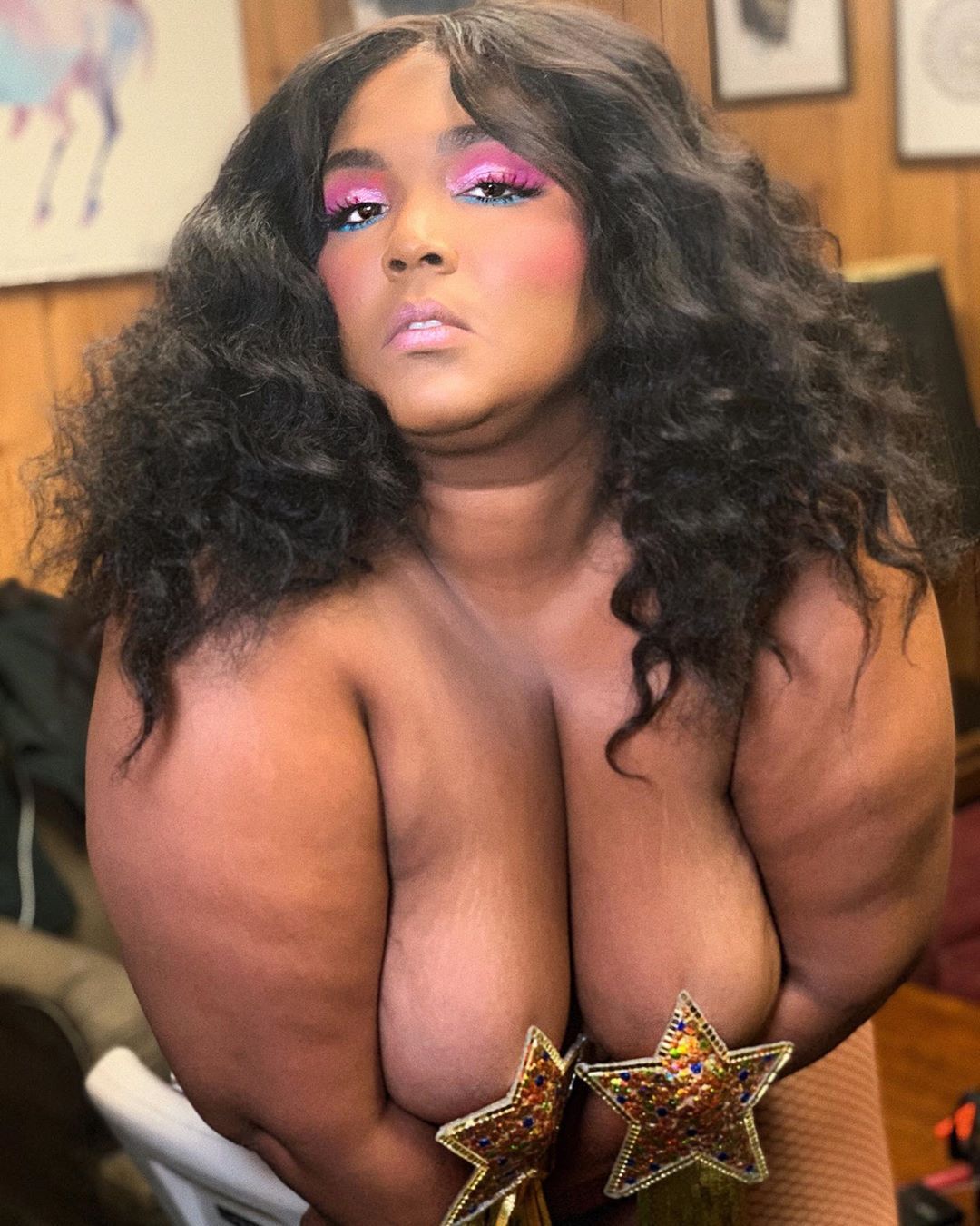 Lizzo's Surviving Activities That Cause Controversy On Social Media