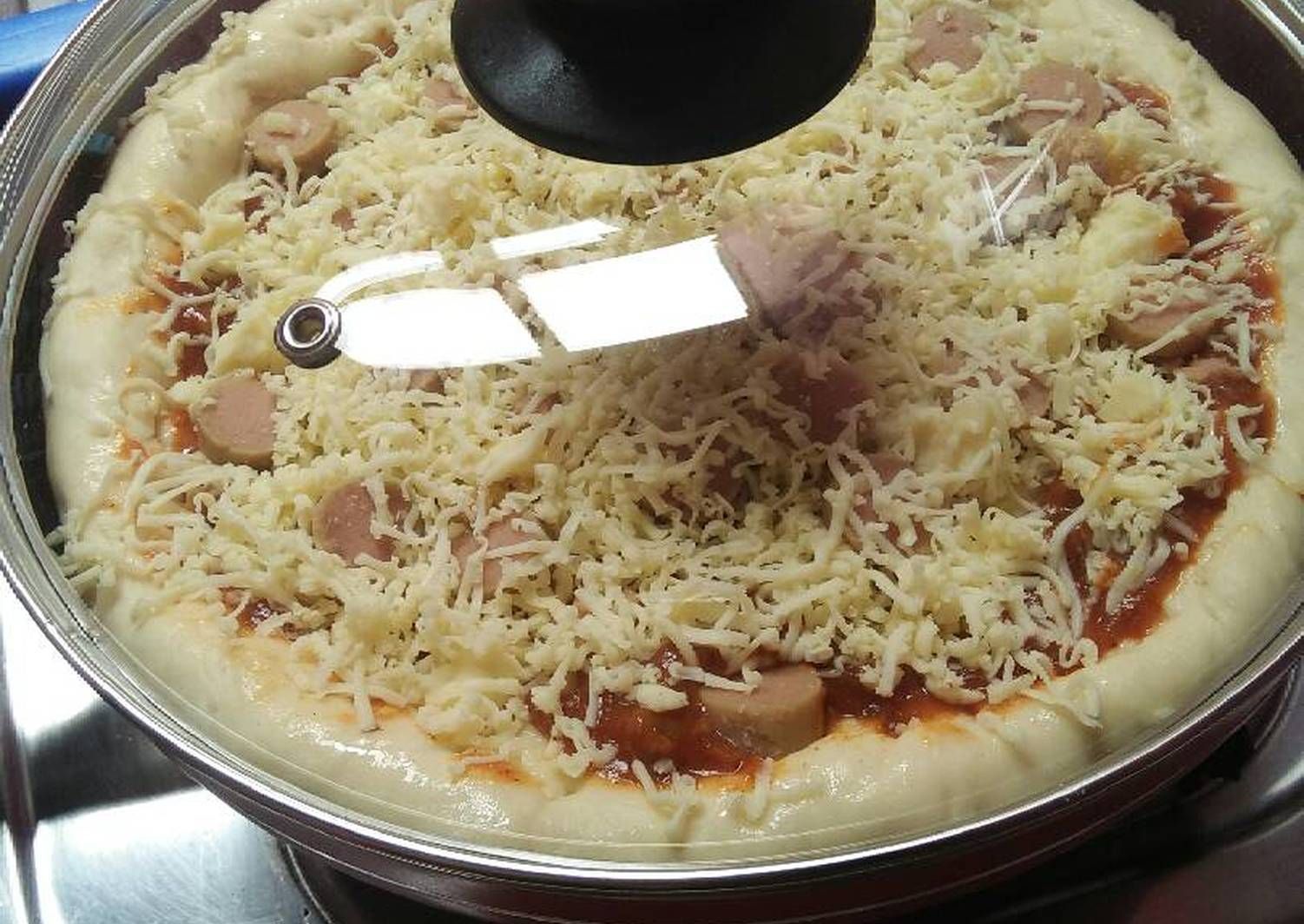 Pakai Teflon dan Rice Cooker, Ini 3 Resep Pizza Rumahan yang Enak