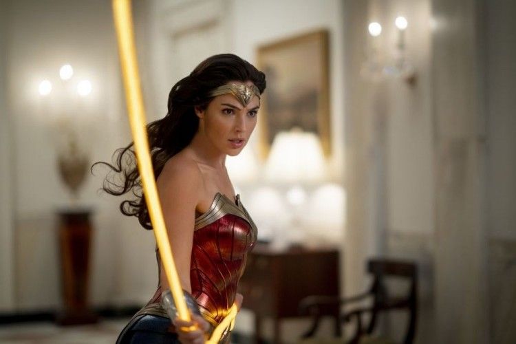 Alasan 'Wonder Woman 1984' Berani Tayang Bioskop di Tengah Pandemi