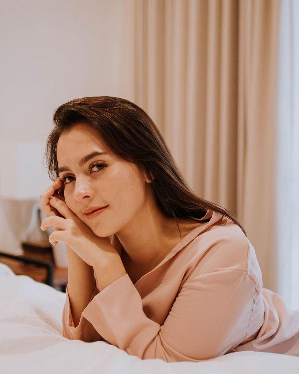 Sosok Lidi Brugman, Pesinetron Cantik Istri Lucky Perdana  