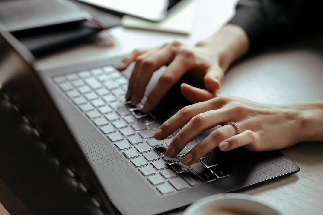 7 Tanda Bahwa Kamu Adalah Seorang Workaholic