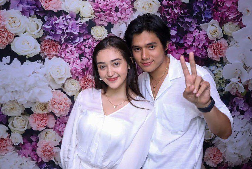 10 Potret Adu Mesra Ranty Maria dengan Pacar Asli vs Pacar Sinetron