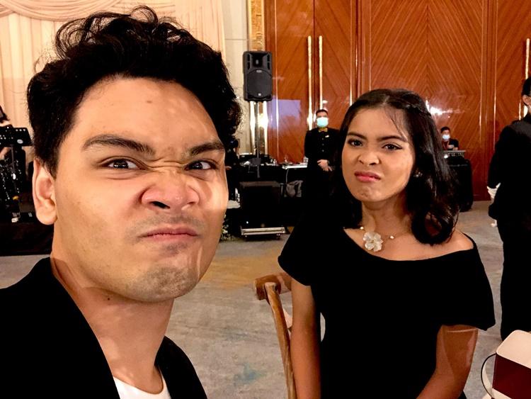 Jarang Pamer Mesra, 10 Gaya Pacaran Mikha Angelo dan Gregoria Mariska
