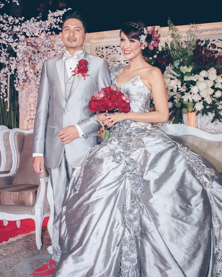 Mudah Diingat, 10 Pasangan Artis Ini Menikah di Tanggal Cantik