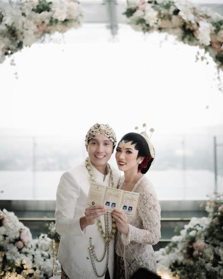 Mudah Diingat, 10 Pasangan Artis Ini Menikah di Tanggal Cantik